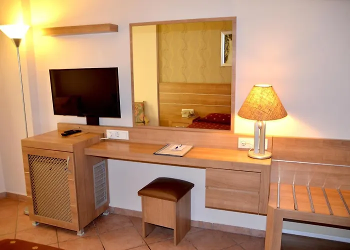 Boulevard 阿拉尼亚